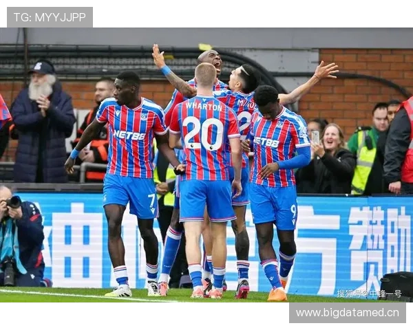 曼城防守稳定性出现波动,联赛争冠关键阶段稳定性面临考验 曼城防守稳定性出现波动,联赛争冠关键阶段稳定性面临考验