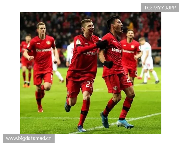 拜仁防线表面稳固，实则稳定性承压，关键战能力受到检验