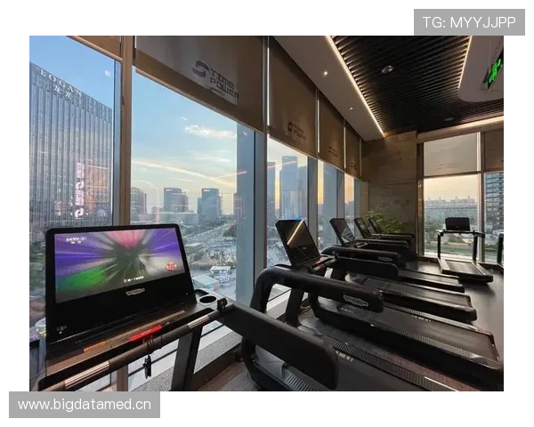 辛德hu打完比赛回家连空调都不开，训练房温度比健身房还狠